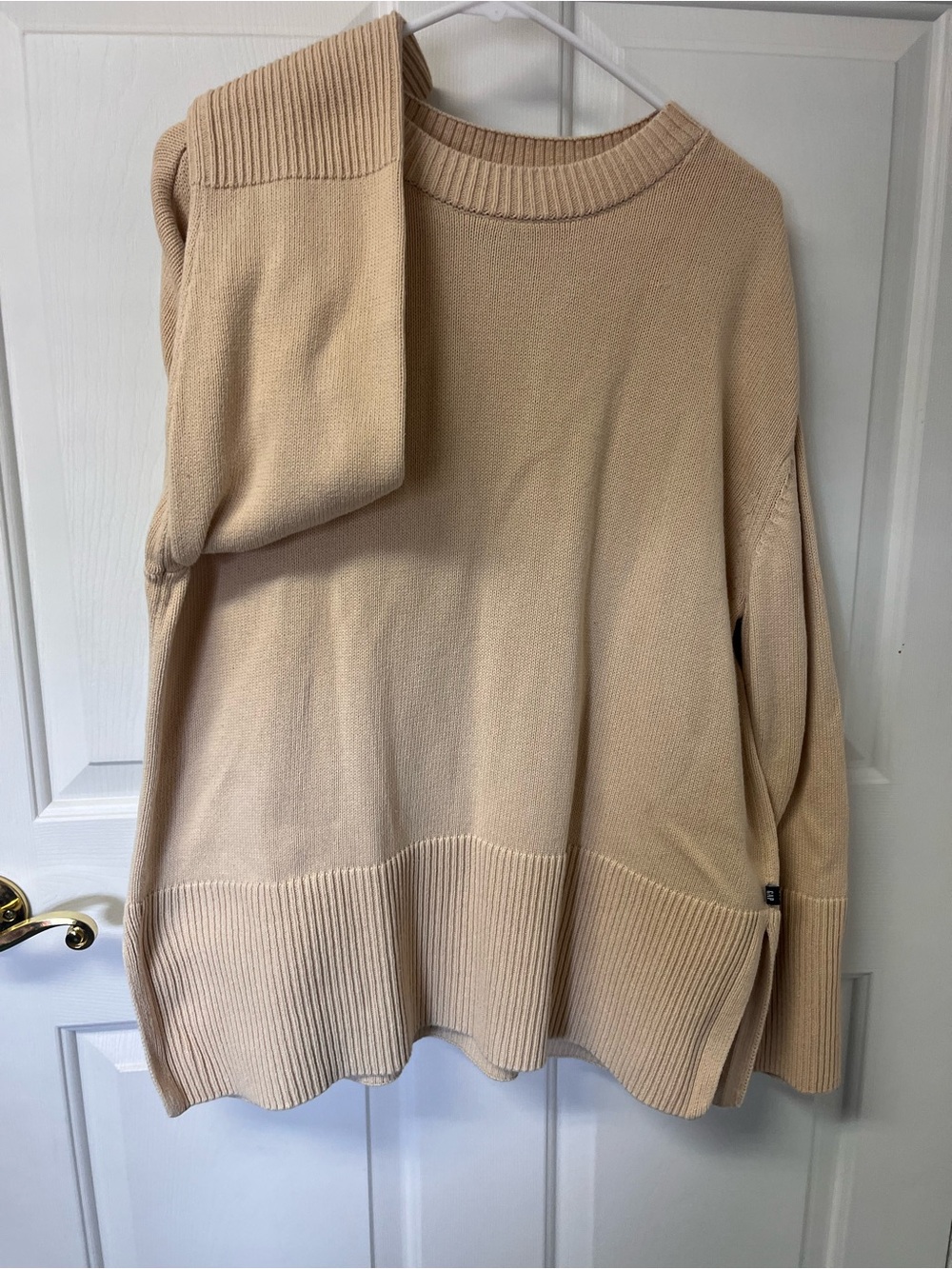 GAP Oversized Crewneck Sweater in Light Beige